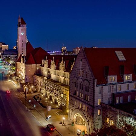 St. Louis Union Station Hotel, Curio Collection By Hilton Exterior photo